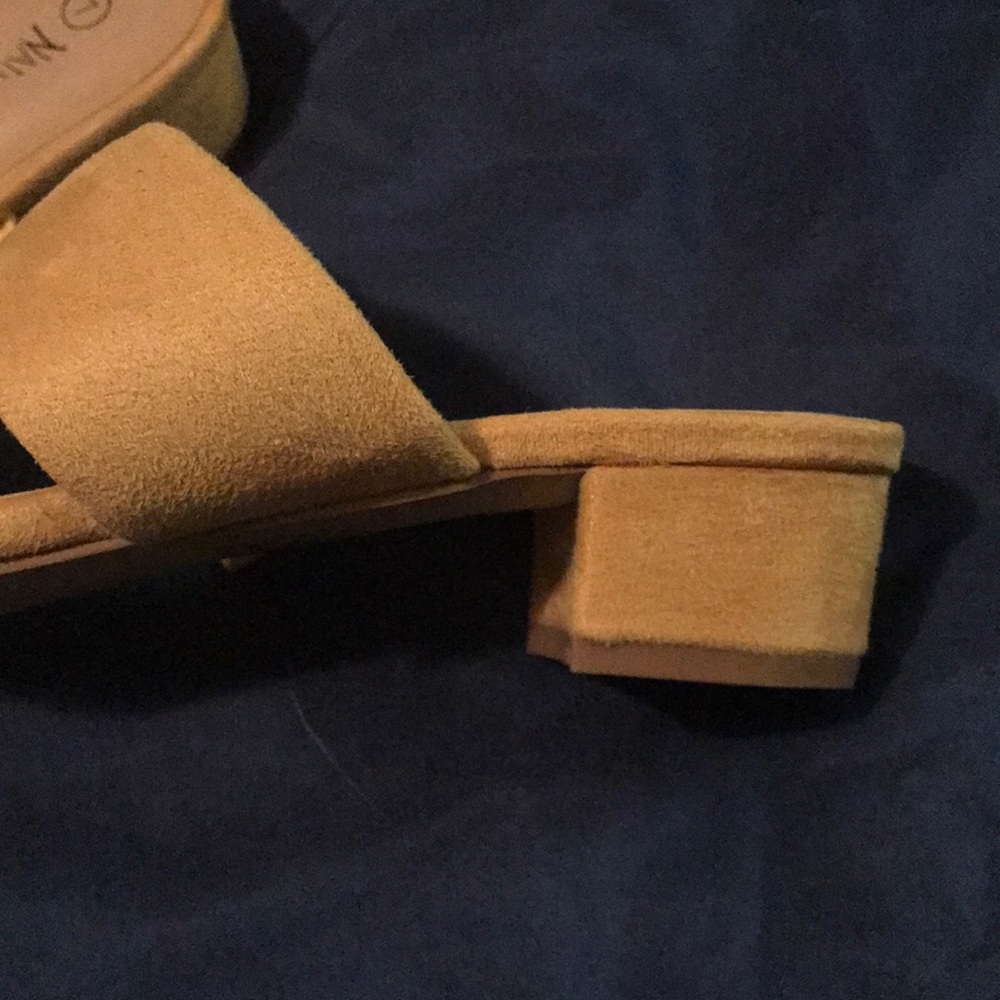Sandals - Picture 2 of 3